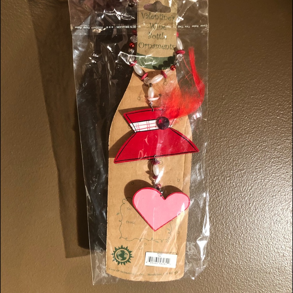 NWT Wine bottle ornament